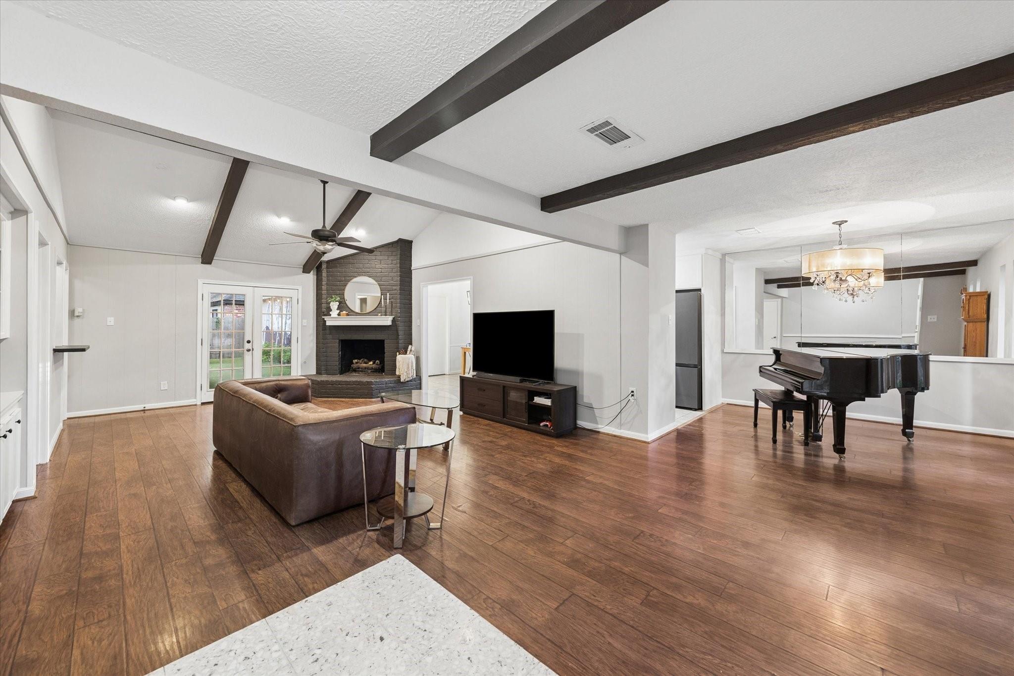10411 Grassland Circle