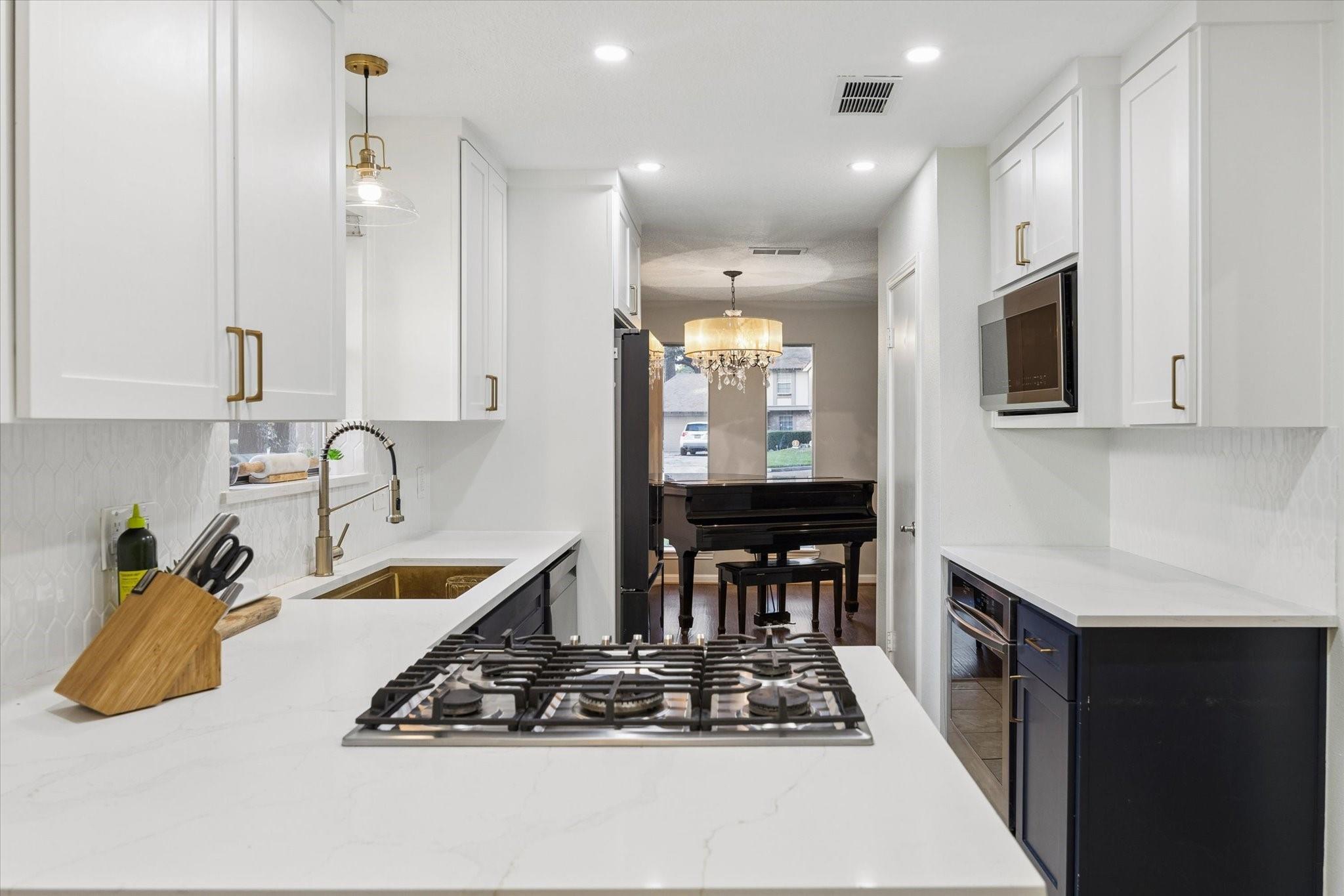 10411 Grassland Circle