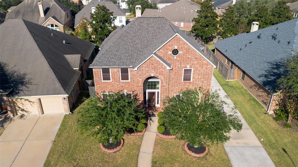 Photo of 2604 Brightlake Way Lane, Pearland, TX 77584 (MLS # 34356986)