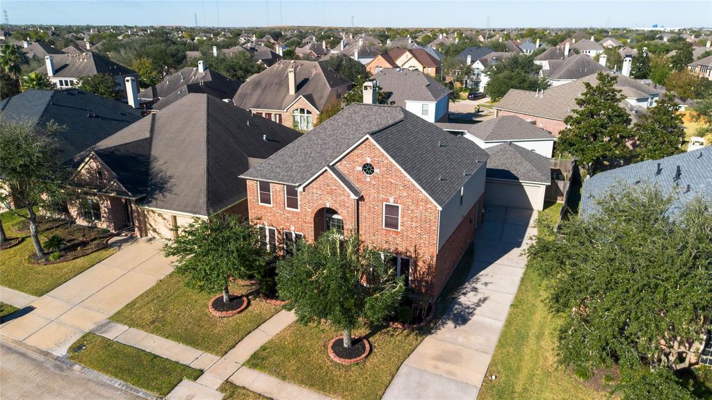 Photo of 2604 Brightlake Way Lane, Pearland, TX 77584 (MLS # 34356986)