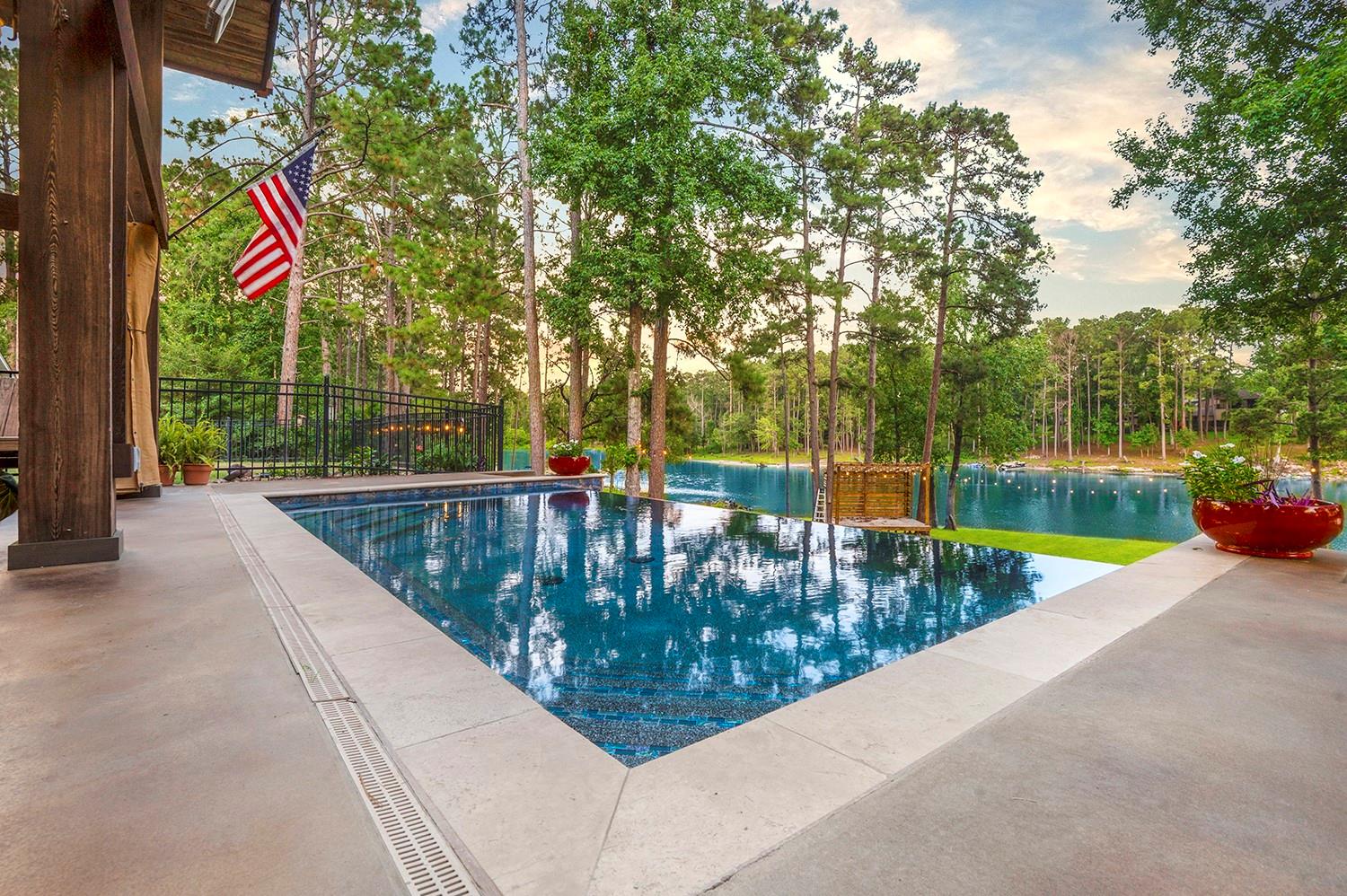 671 Lakeshore Drive