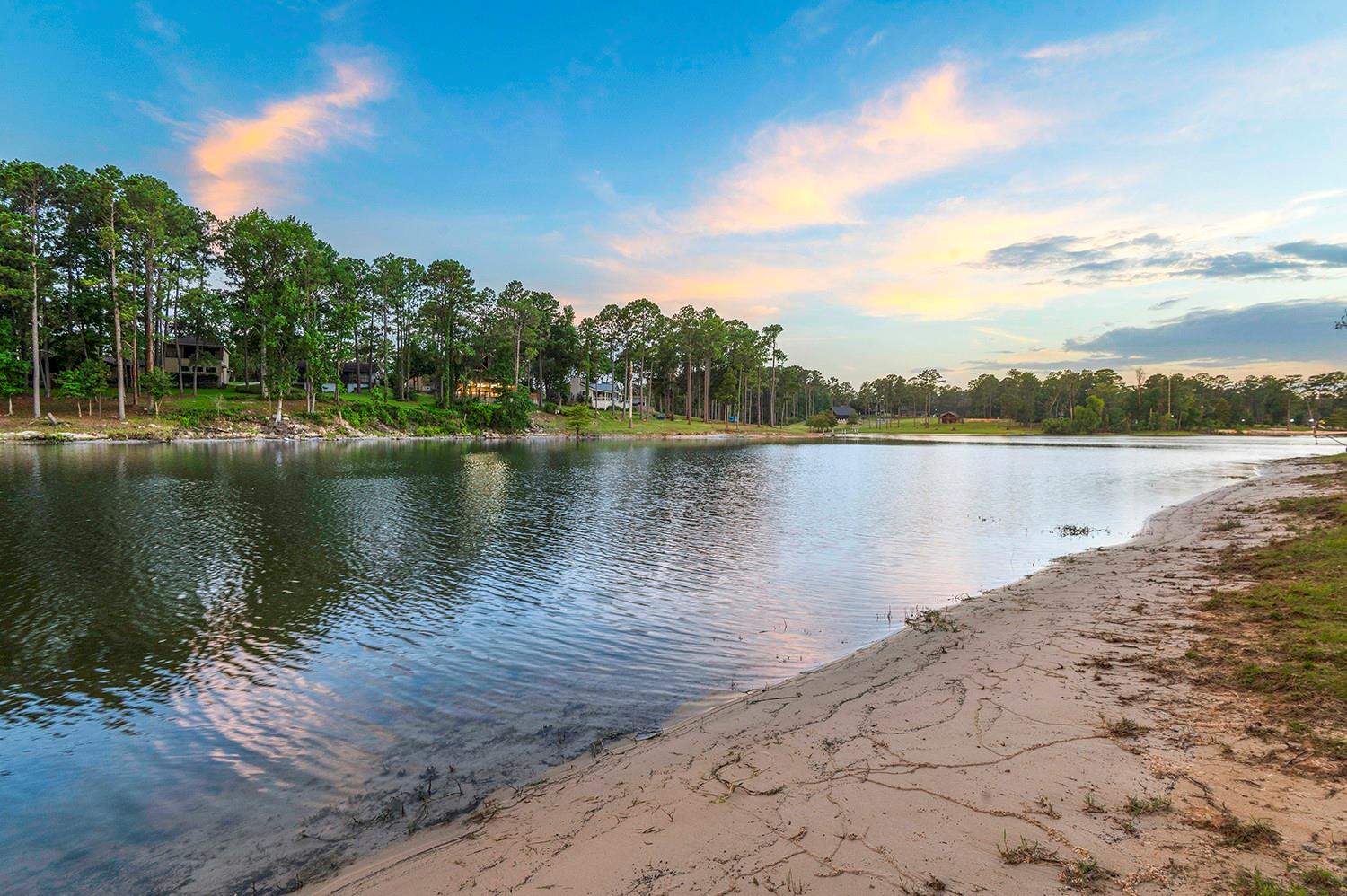 671 Lakeshore Drive