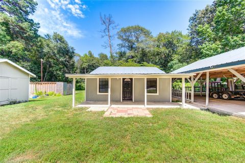 30 Vivian Lane Shepherd TX 77371