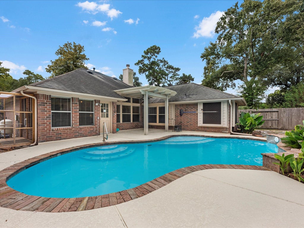 Photo of 6315 New Oak Court, Humble, TX 77346 (MLS # 33140110)