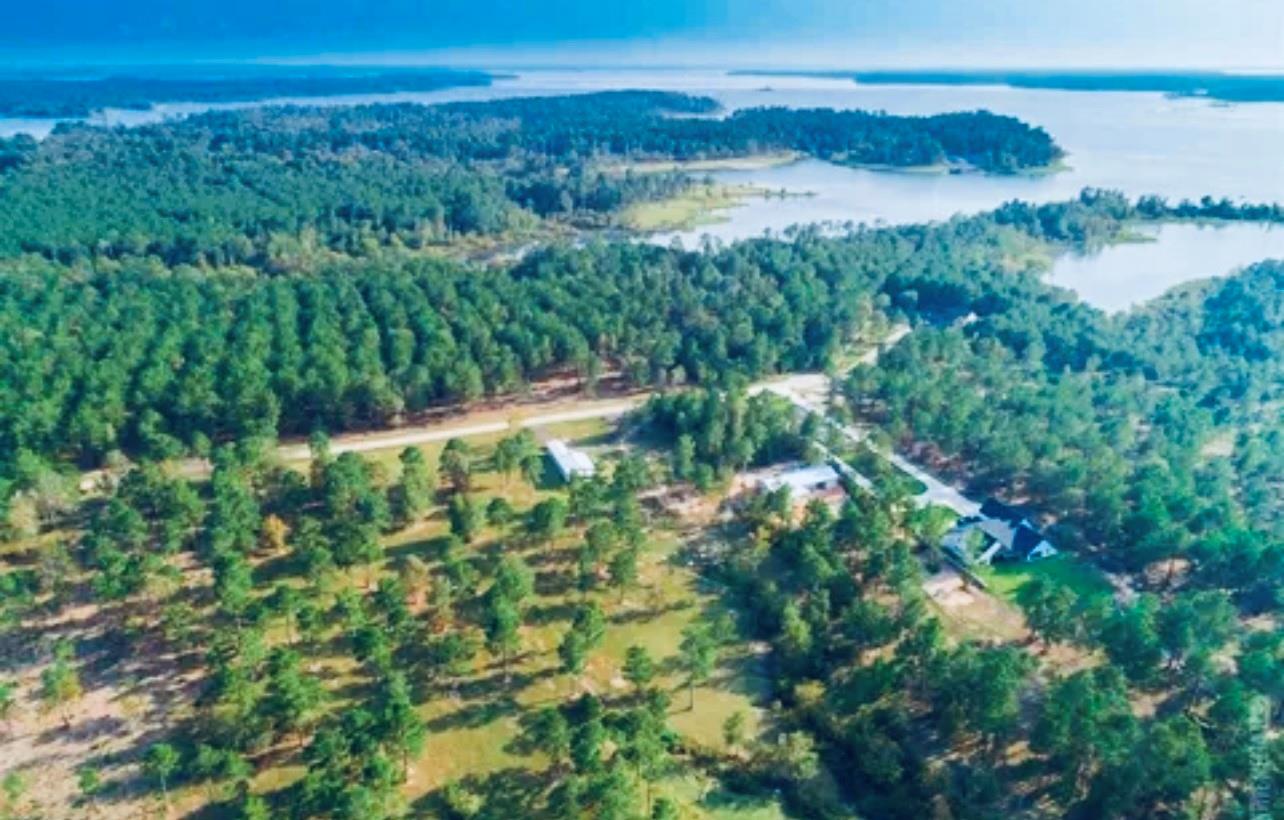 553 Private Road 8356