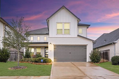 Photo of 29006 Laurel Grove Lane, Fulshear, TX 77441 (MLS # 3241927)