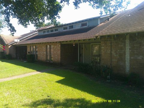 Photo of 5702 Easthampton Drive #C, Houston, TX 77039 (MLS # 38100718)