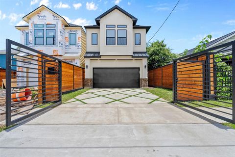 Photo of 6613 Avenue O, Houston, TX 77011 (MLS # 58591702)