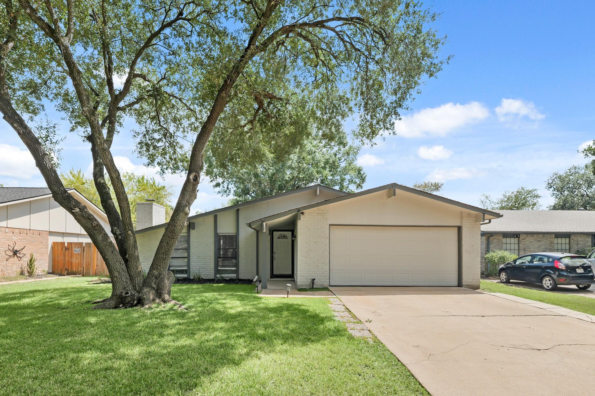 3911 Marywood Drive