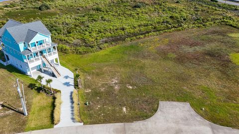 Photo of 25827 Bay Breeze Drive, Galveston, TX 77554 (MLS # 78615697)