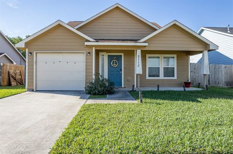 Photo of 2113 W Gulf Street, Baytown, TX 77520 (MLS # 15138768)