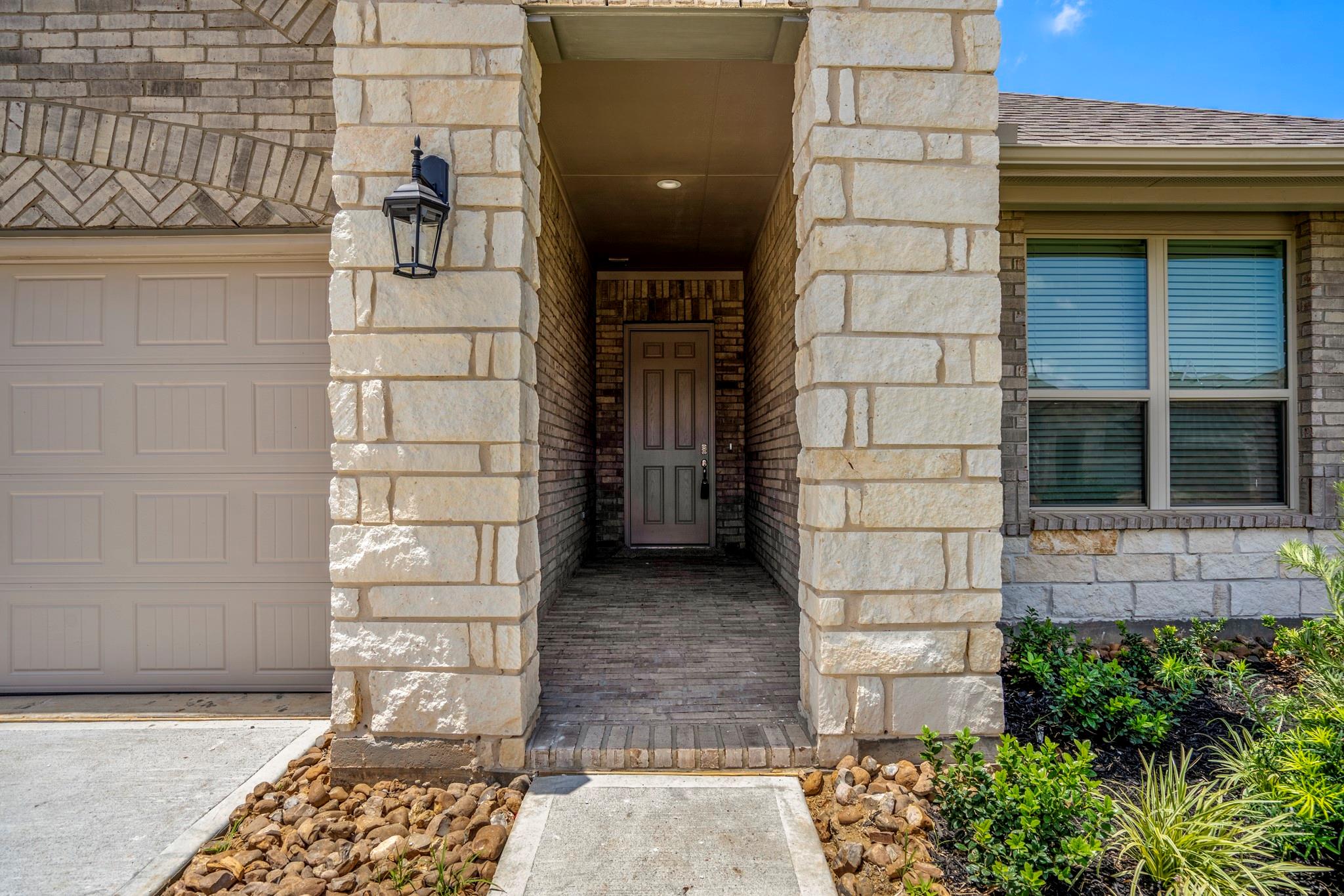 922 Youth Water Road