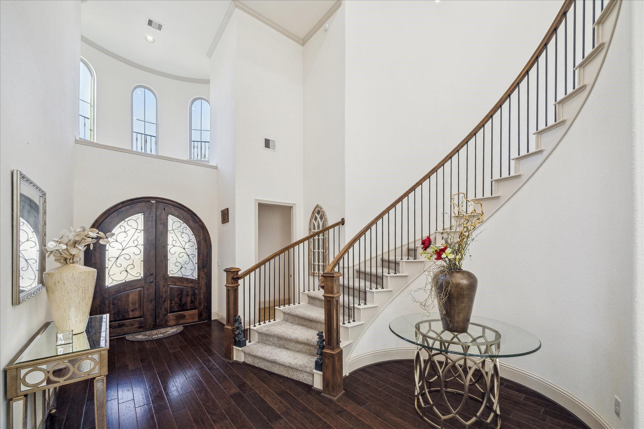 6007 Abercombie Lane