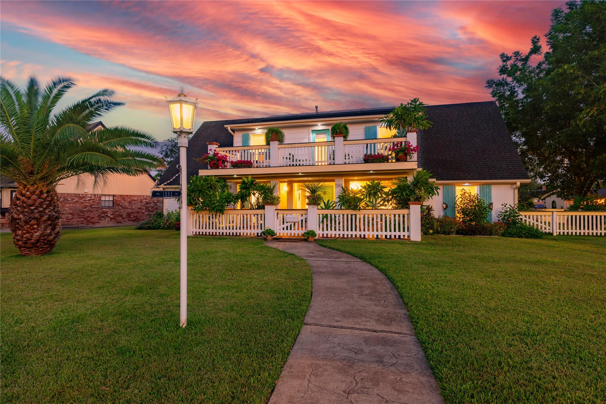 1902 Port Royal Drive