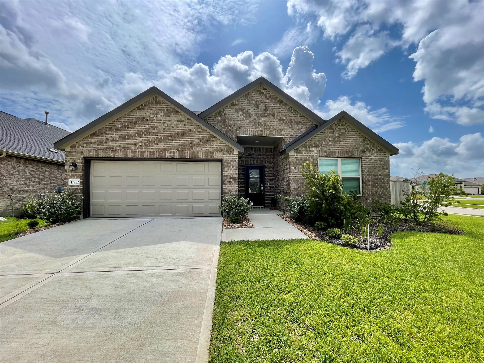 17202 Coppice Oak Drive