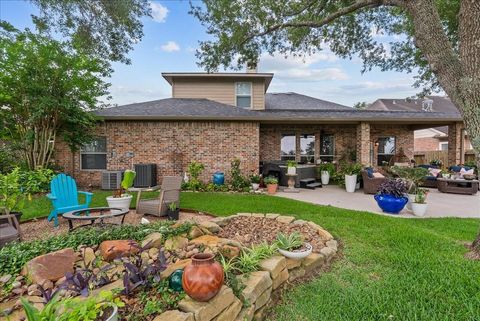 Tiny photo for 5415 Magnolia Green Lane, League City, TX 77573 (MLS # 55265344)