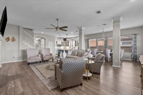 Tiny photo for 5415 Magnolia Green Lane, League City, TX 77573 (MLS # 55265344)