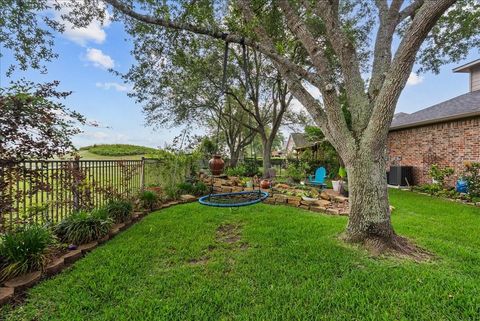 Tiny photo for 5415 Magnolia Green Lane, League City, TX 77573 (MLS # 55265344)