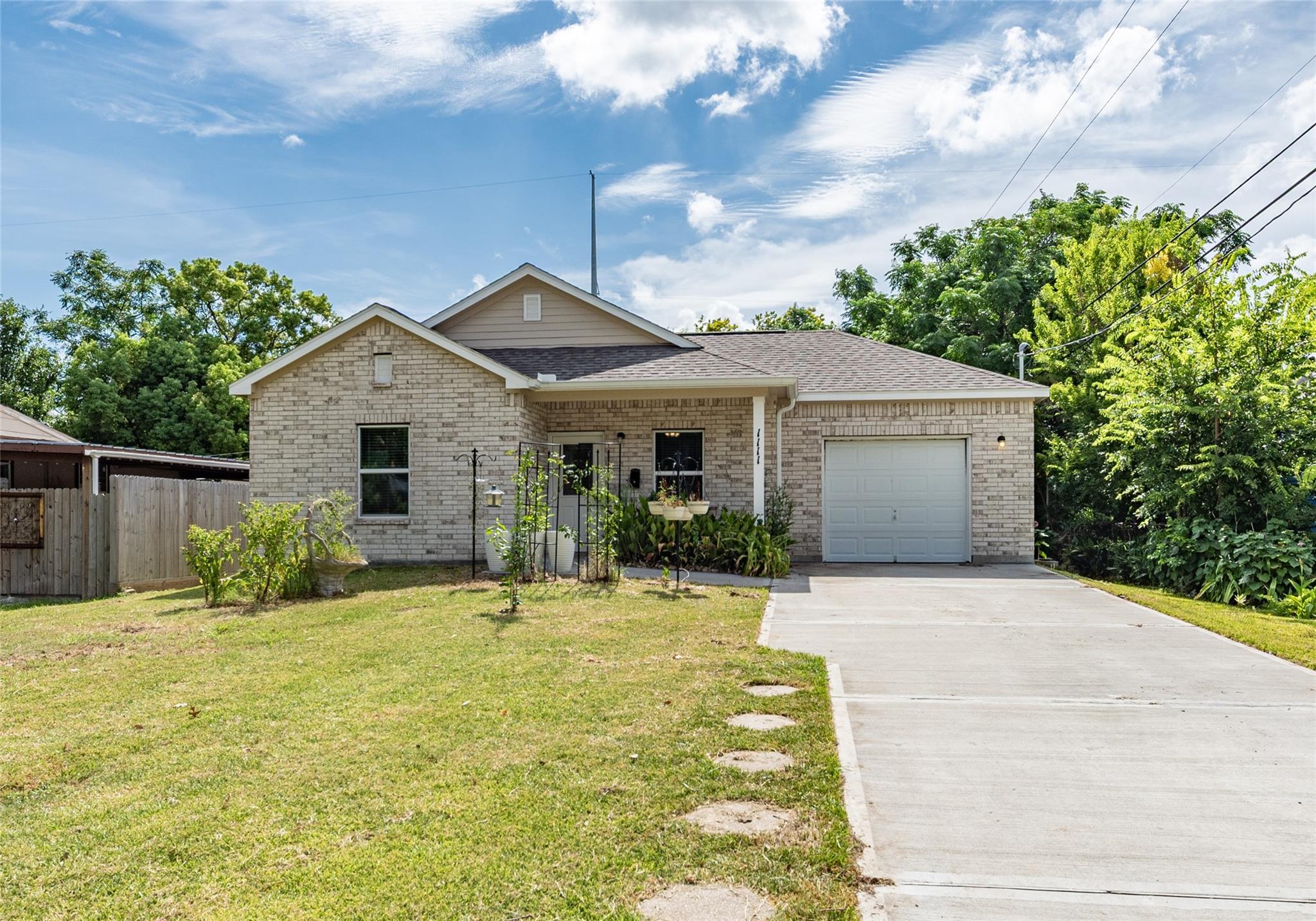 1111 12th 1/2 Street N