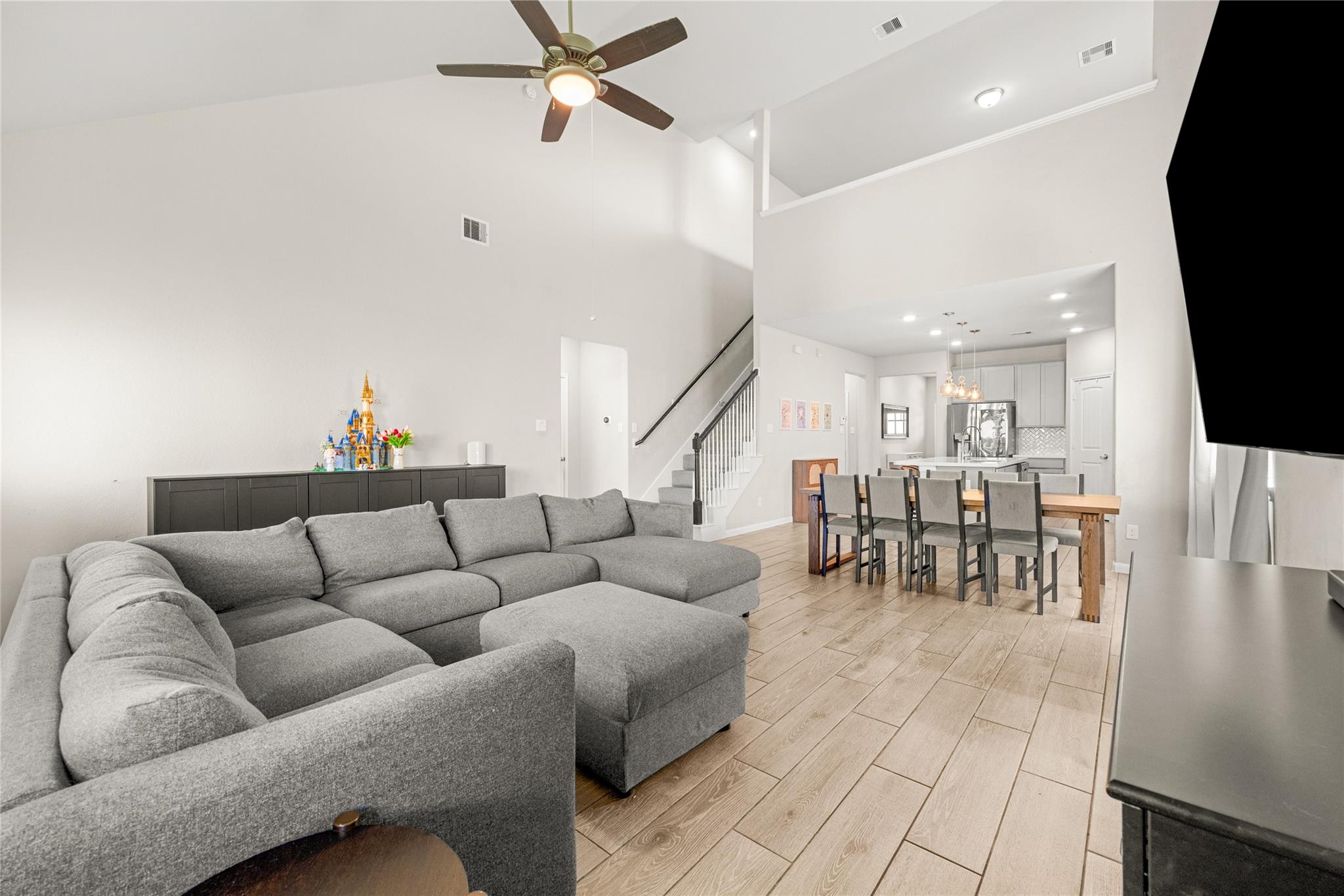 5347 Sunny Ray Drive