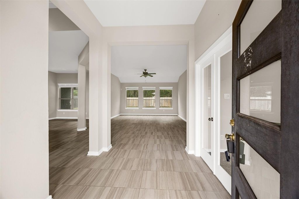 Photo of 8510 Amber Bend Drive, Baytown, TX 77521 (MLS # 39855559)