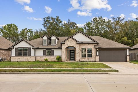 Photo of 8510 Amber Bend Drive, Baytown, TX 77521 (MLS # 39855559)