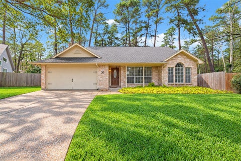 Photo of 36 N Rain Forest Court, Spring, TX 77380 (MLS # 90085379)