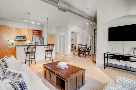 Photo of 1901 Post Oak Boulevard #4303, Houston, TX 77056 (MLS # 37551075)