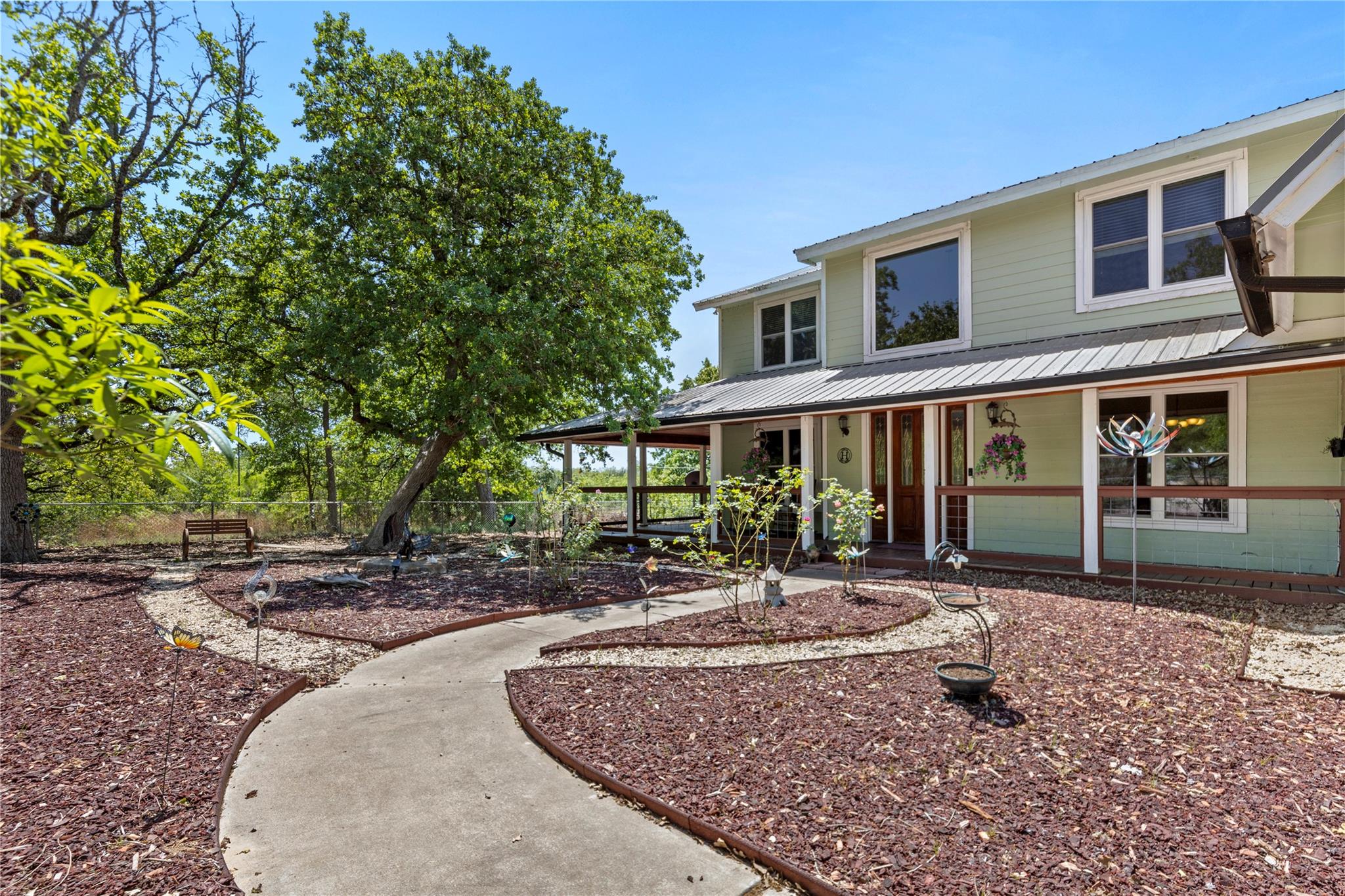 550 League Line Road