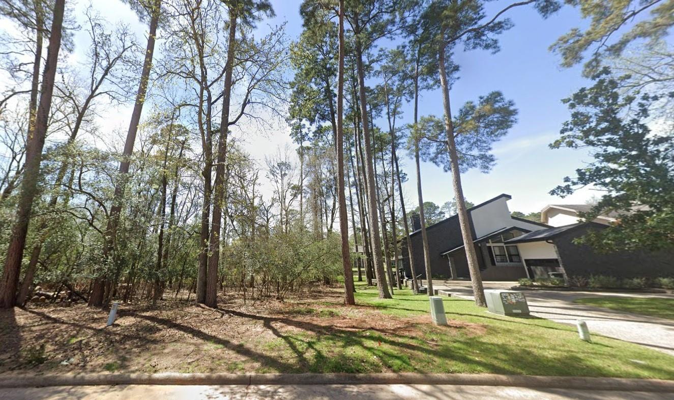 3103 Willowbend Road
