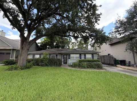 Homes For Rent - 1639 Ebony Lane<br/> Houston, TX 77018