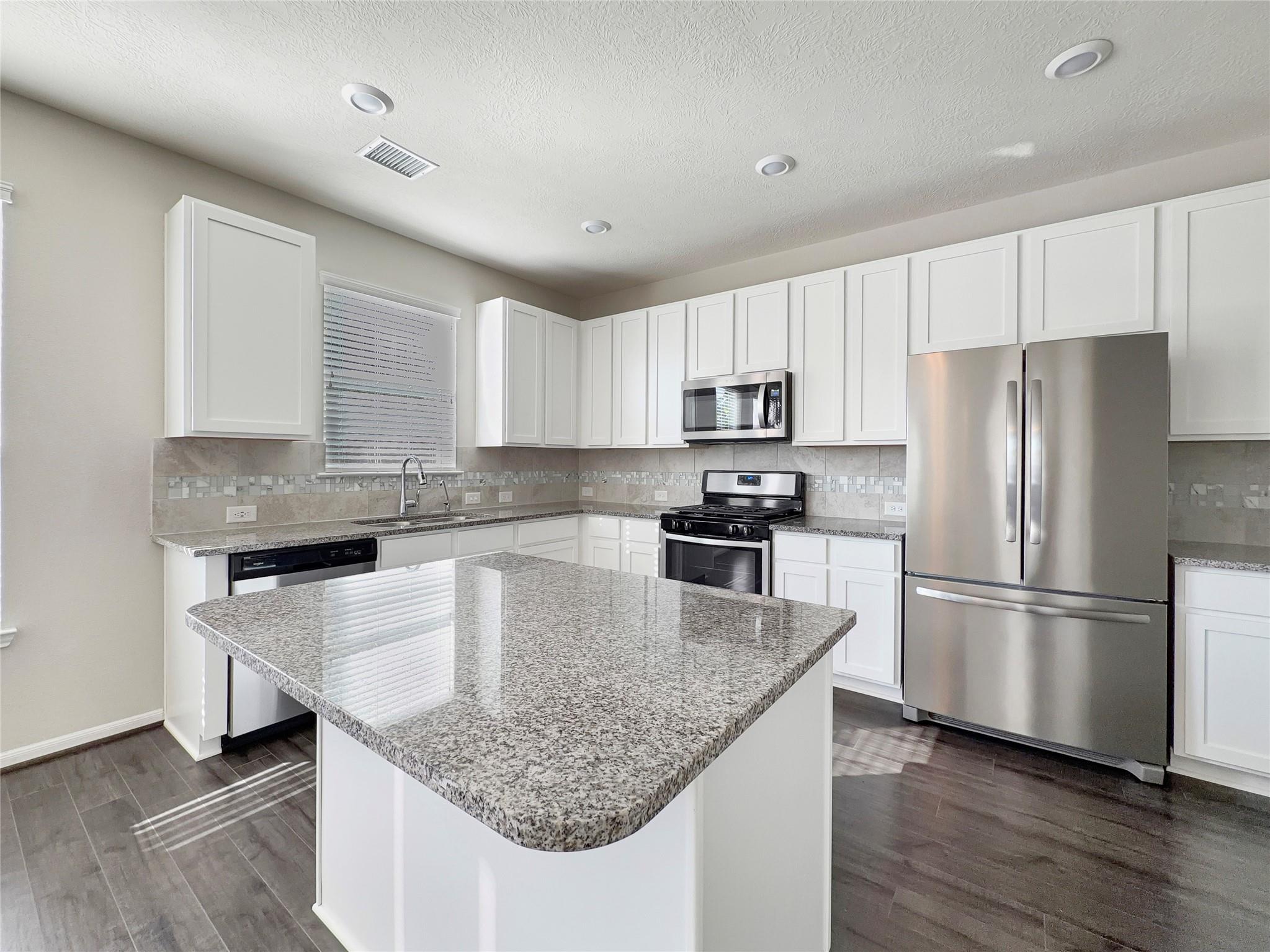 2024 Elkington Circle