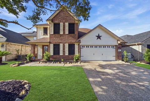 Photo of 6619 Romsley Lane, Houston, TX 77049 (MLS # 51946923)
