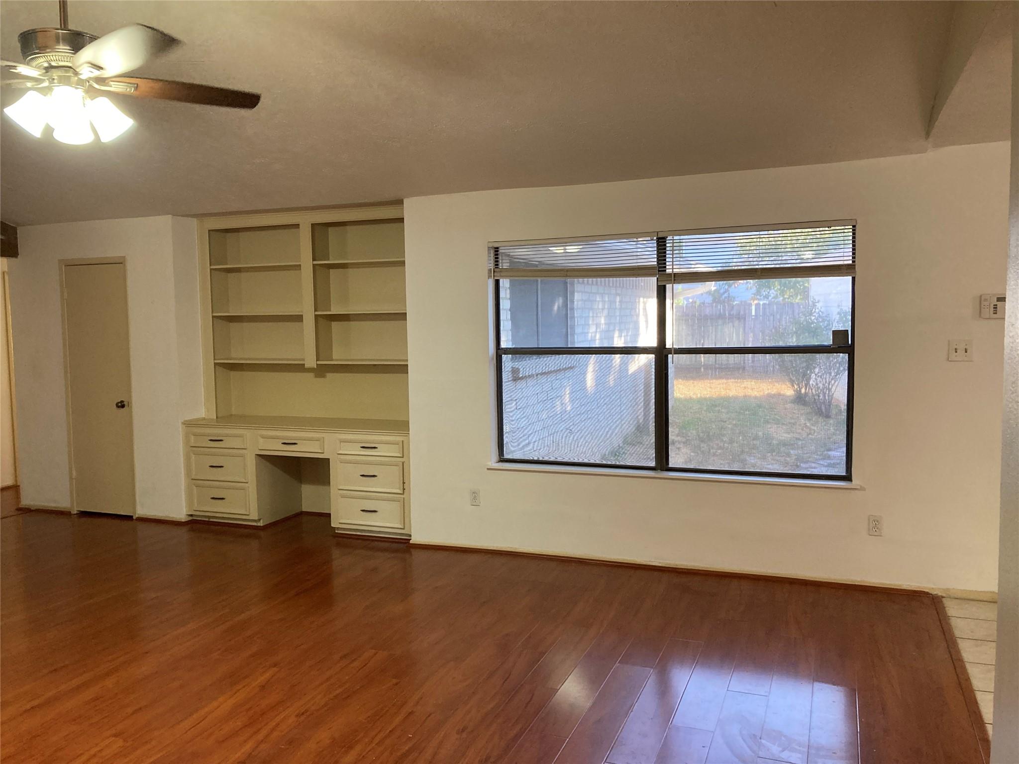 2906 Green Fields Drive