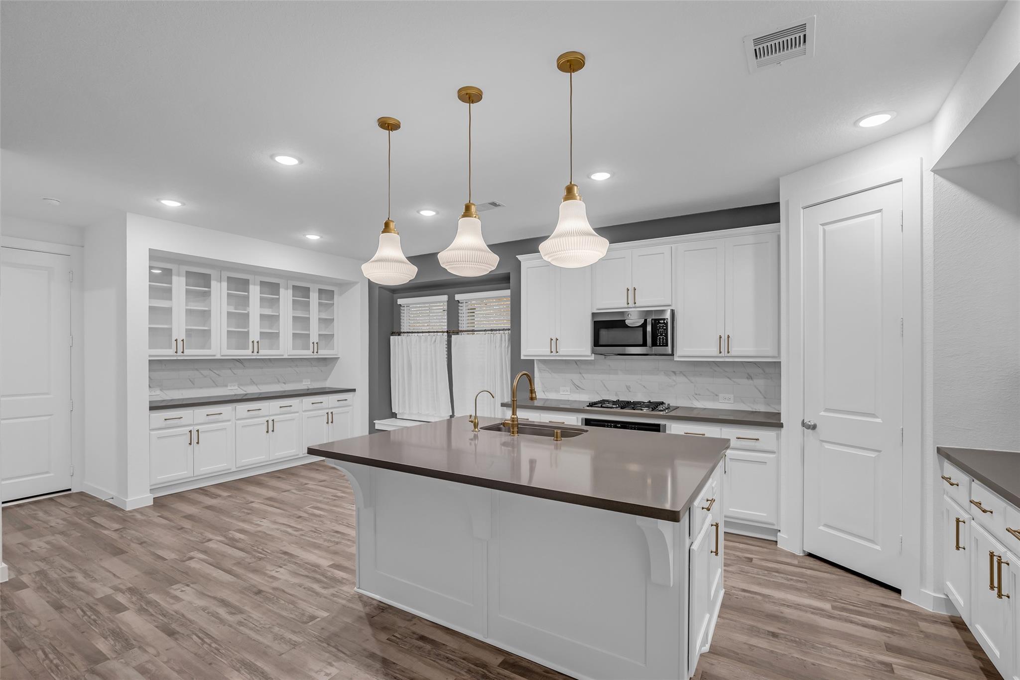 7392 Mount Greylock Loop