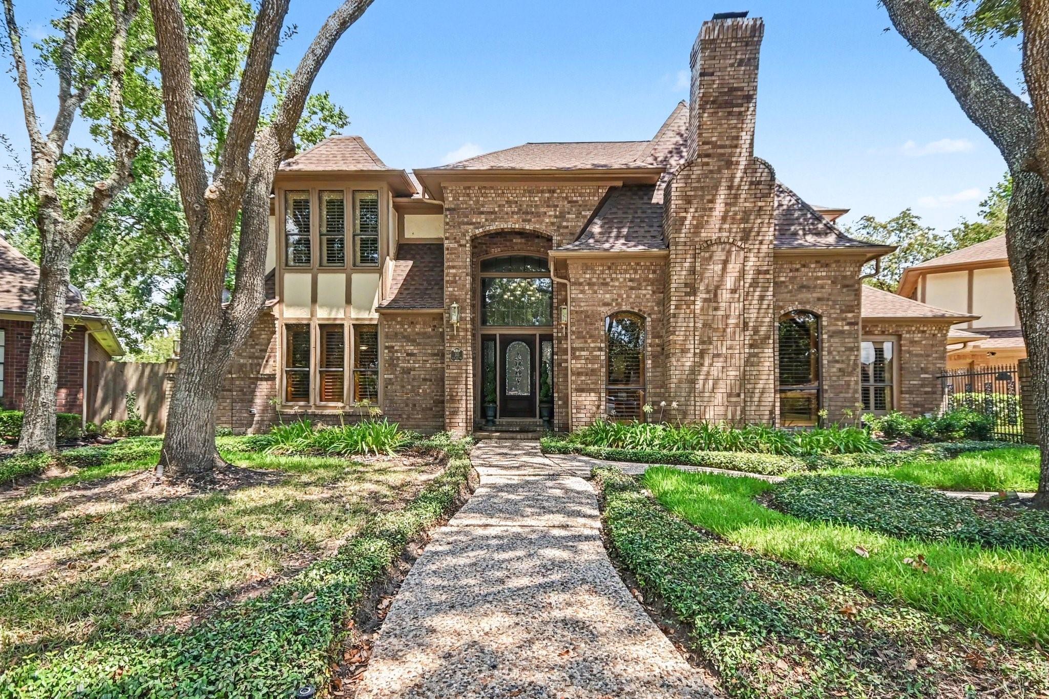 315 Oakview Circle