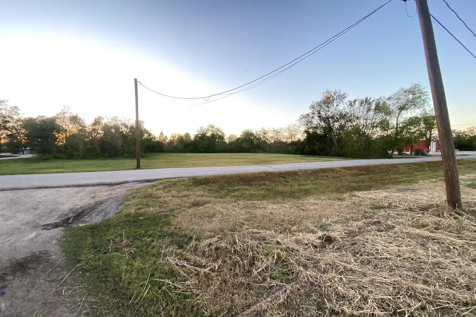 16118 County Road 897