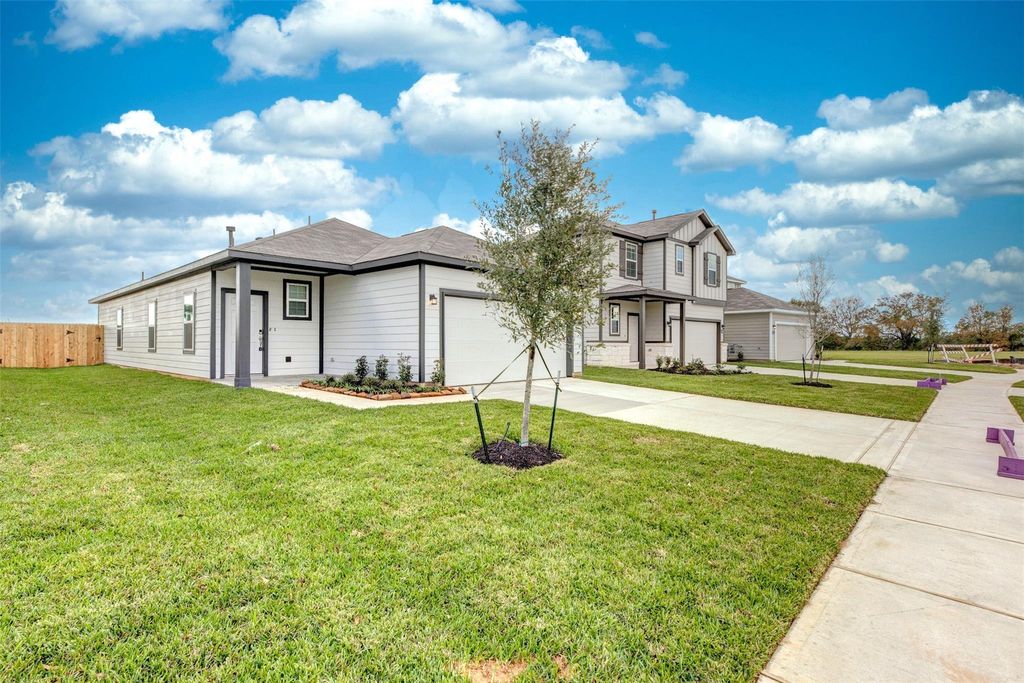 Photo of 3910 Windy Whisper Drive, Brookshire, TX 77423 (MLS # 92899440)