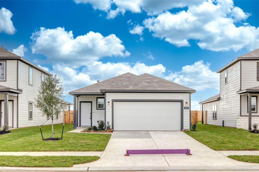 Photo of 3910 Windy Whisper Drive, Brookshire, TX 77423 (MLS # 92899440)