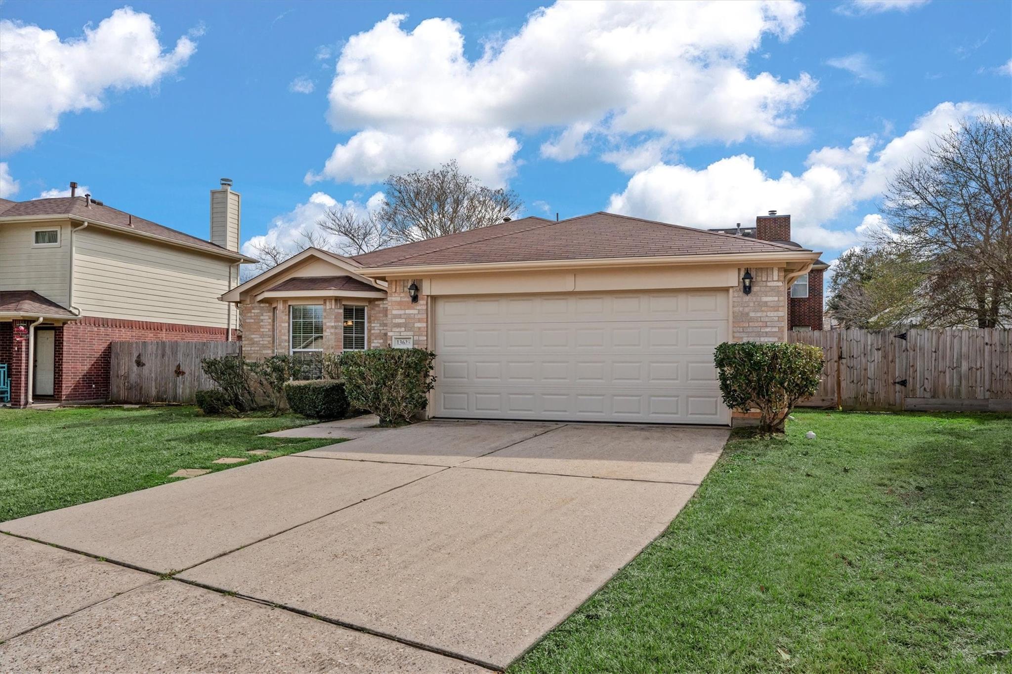 13623 Country Pine Court