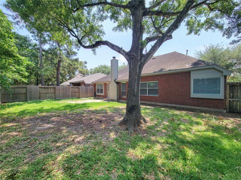 Tiny photo for 2930 Meadow Brook Drive, League City, TX 77573 (MLS # 43803170)