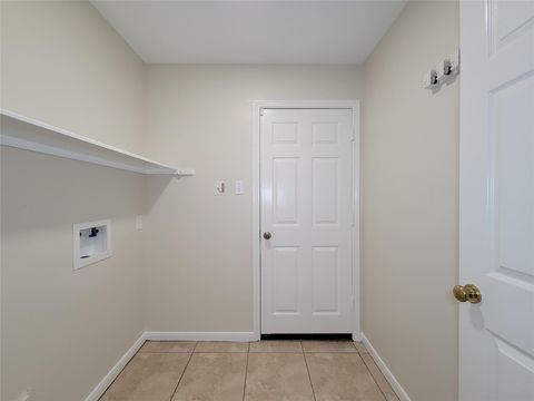 Tiny photo for 2930 Meadow Brook Drive, League City, TX 77573 (MLS # 43803170)