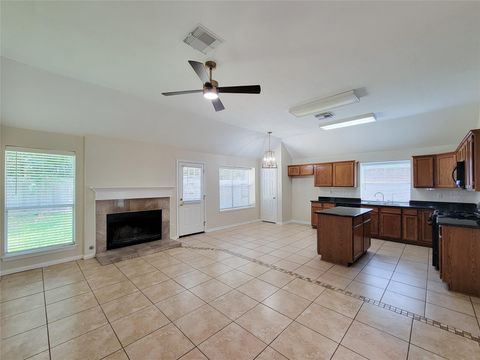 Tiny photo for 2930 Meadow Brook Drive, League City, TX 77573 (MLS # 43803170)