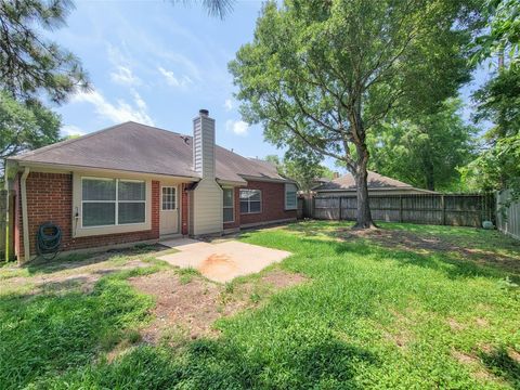 Tiny photo for 2930 Meadow Brook Drive, League City, TX 77573 (MLS # 43803170)