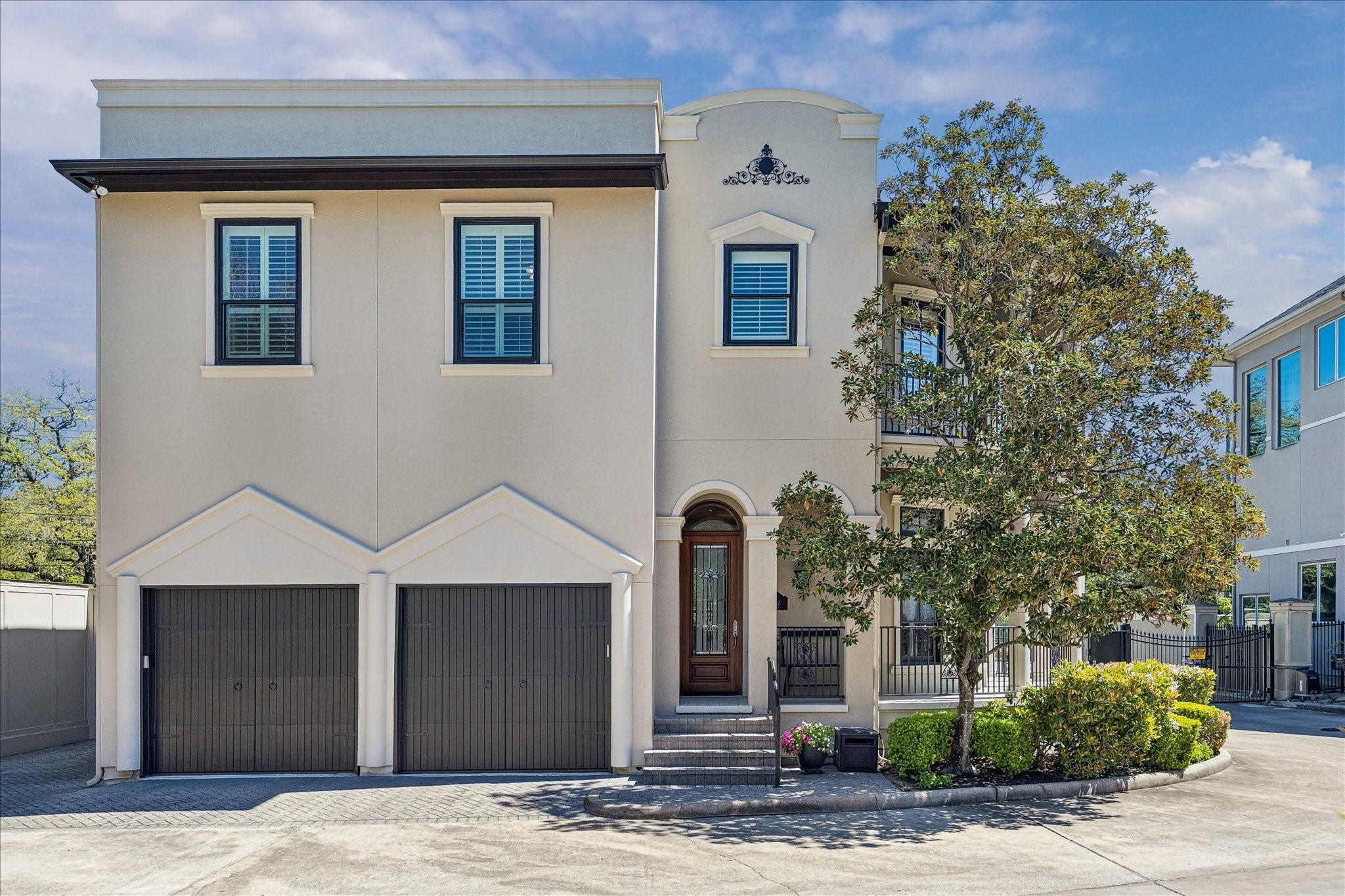 102 Vieux Carre Drive