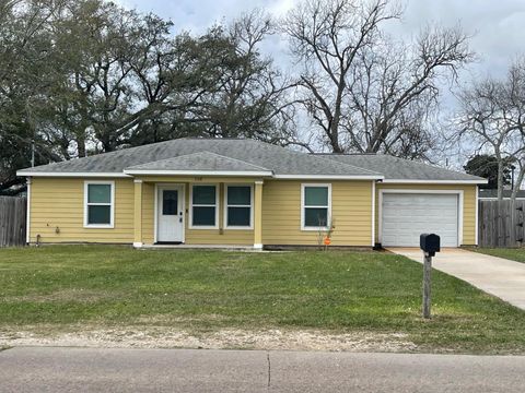 Photo of 1708 Sycamore Street, Bay City, TX 77414 (MLS # 31254660)