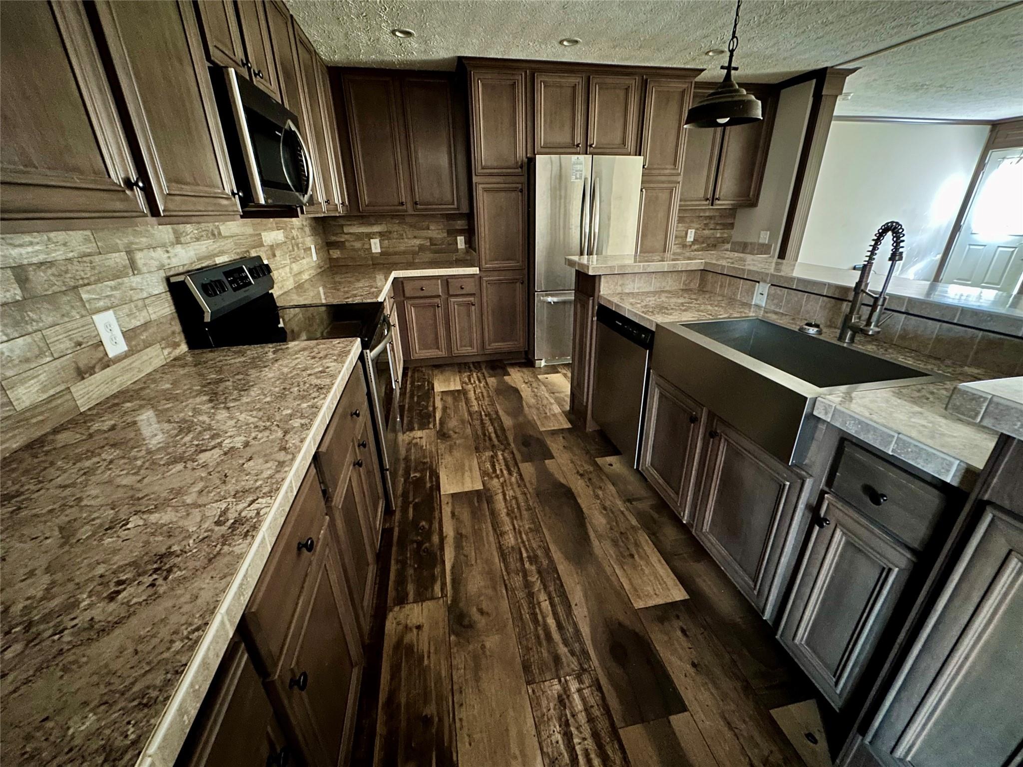 4569 Old Spurger Highway