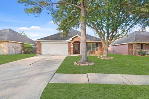 Photo of 11811 Misty Peak Lane, Humble, TX 77346 (MLS # 6852446)