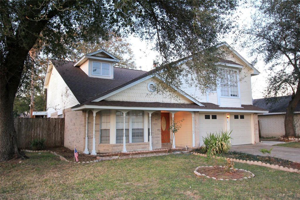 Photo of 15614 Barbarossa Drive, Houston, TX 77083 (MLS # 70398813)
