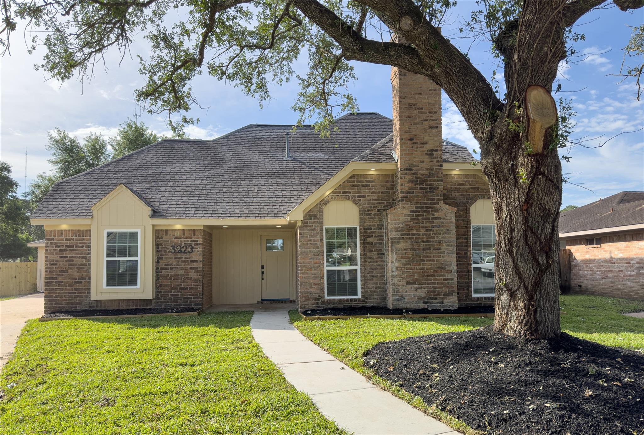 3223 Cherry Hills Drive